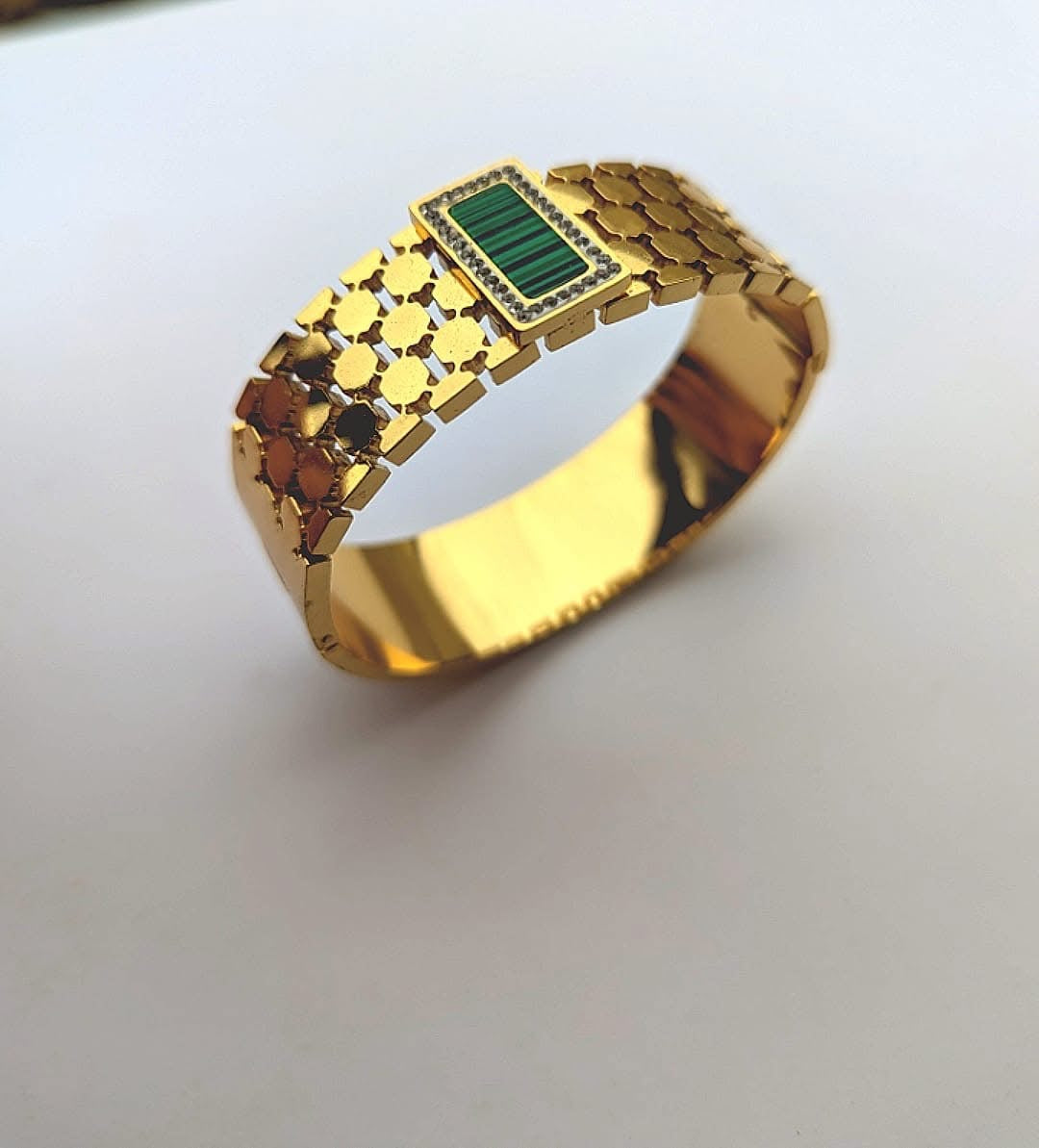 π Luxury Heavy Stainless Steel Cuff β Bold & Timeless