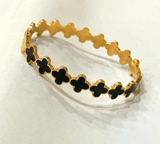 🖤Black Clover Stainless Steel Bracelet – Luxury Elegance